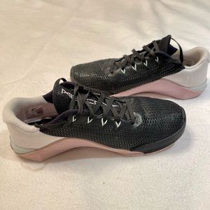 Women’s Nike Metcon Shoes